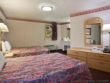 Travelodge West Springfield Εξωτερικό φωτογραφία